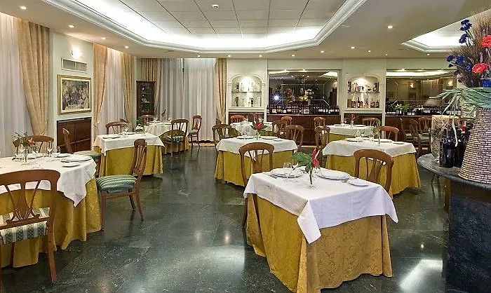 As Dei Giovi فندق تشيزانو ماديرنو